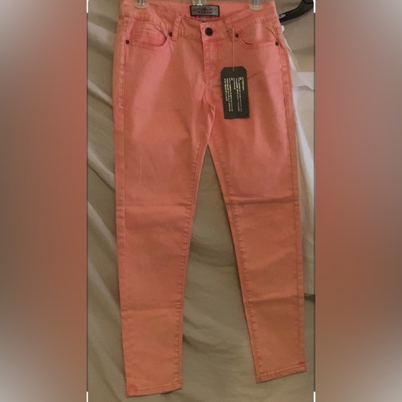 ✨⚡️💥IRIS BASIC DESTROYED FADE CORAL SKINNY JEANS - Picture 2 of 8